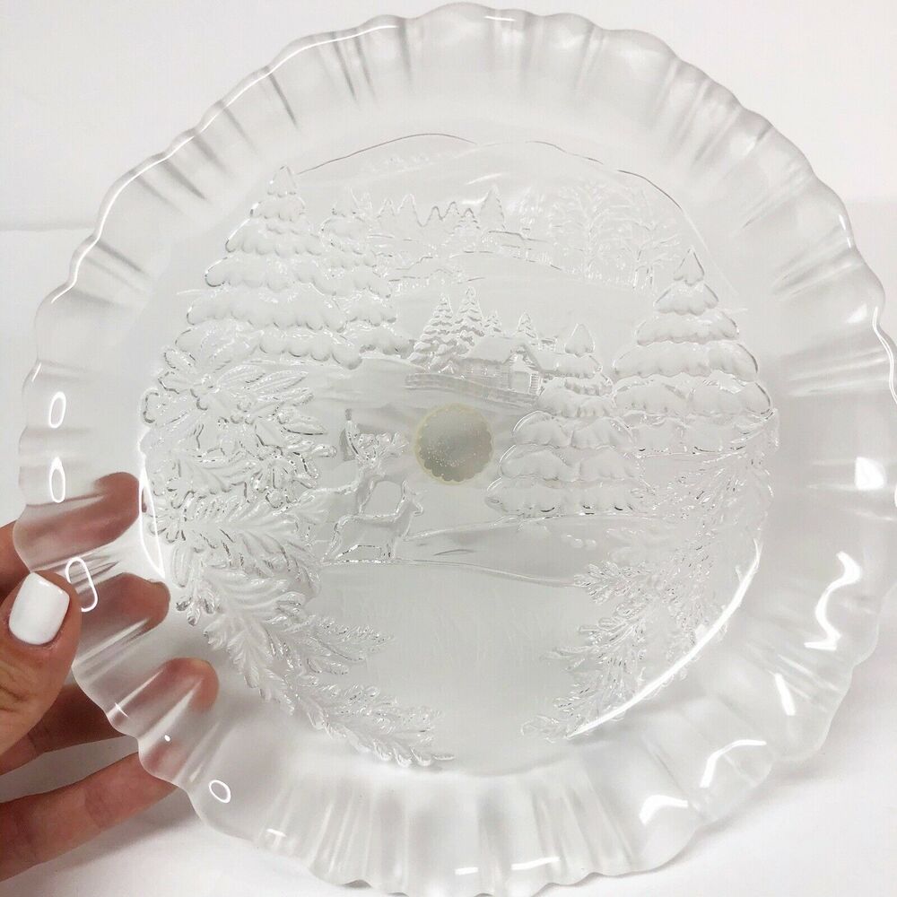 Mikasa Crystal Winter Dreams Bon Bon Plate Pedestal Stand Dish Holiday Christmas